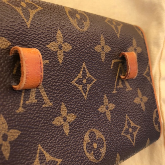 Louis Vuitton Florentine Pouch. ❤️ - Picture 10 of 16